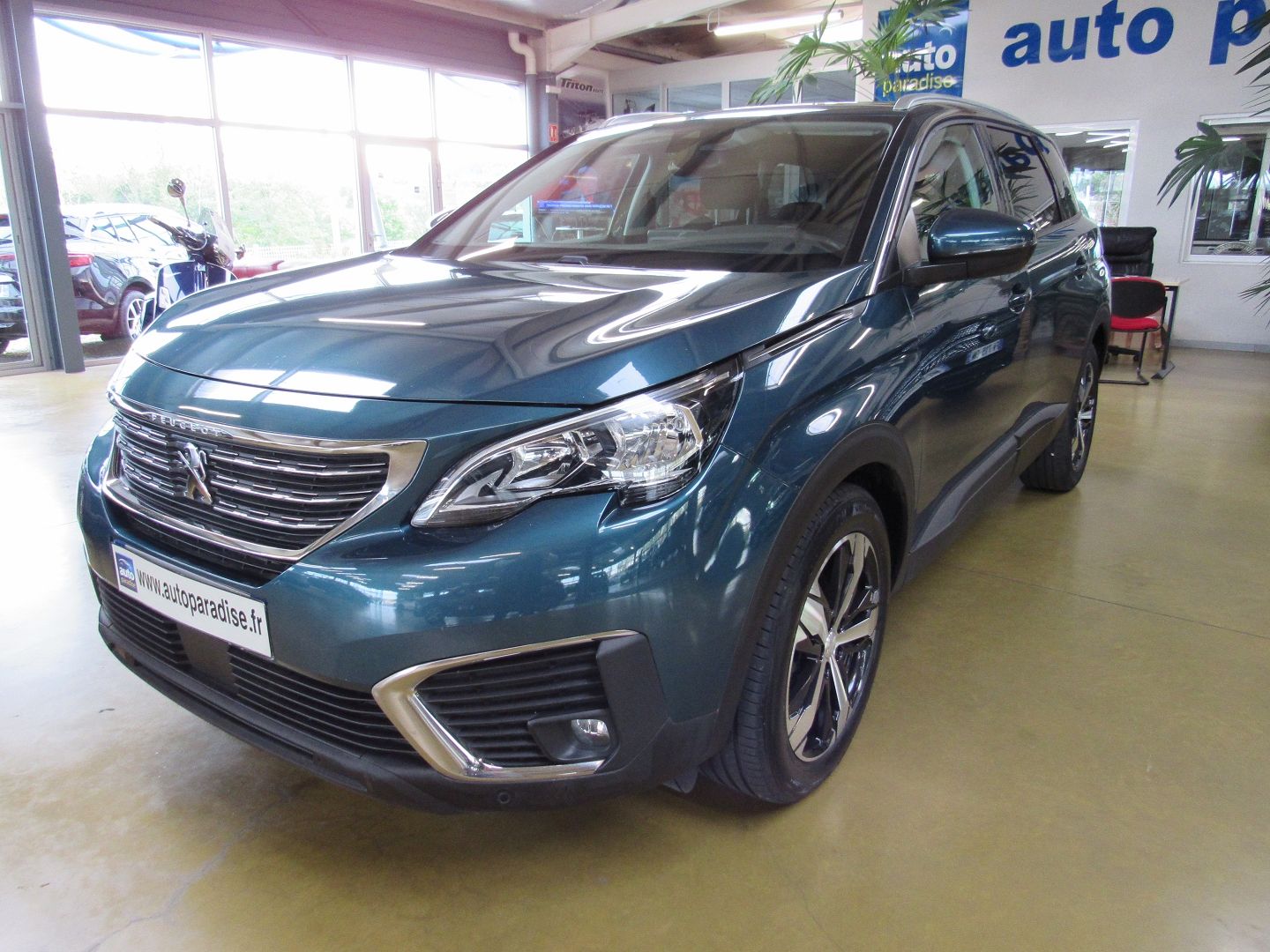 Véhicule d'occasion PEUGEOT 5008 1.5 BLUEHDI 130 ACTIVE BUSINESS + OPTIONS EAT8